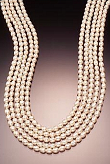"Drew" Pearl Necklace
